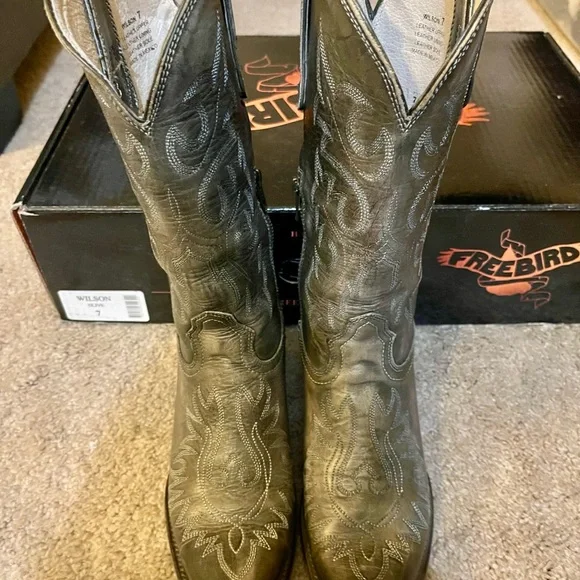 Freebird Wilson Leather Heeled Boots - Picture 2 of 7